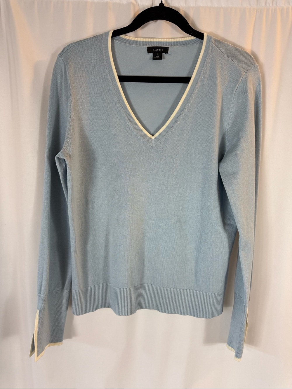 Halogen Light Blue V-Neck Sweater with Cream Trim size: M